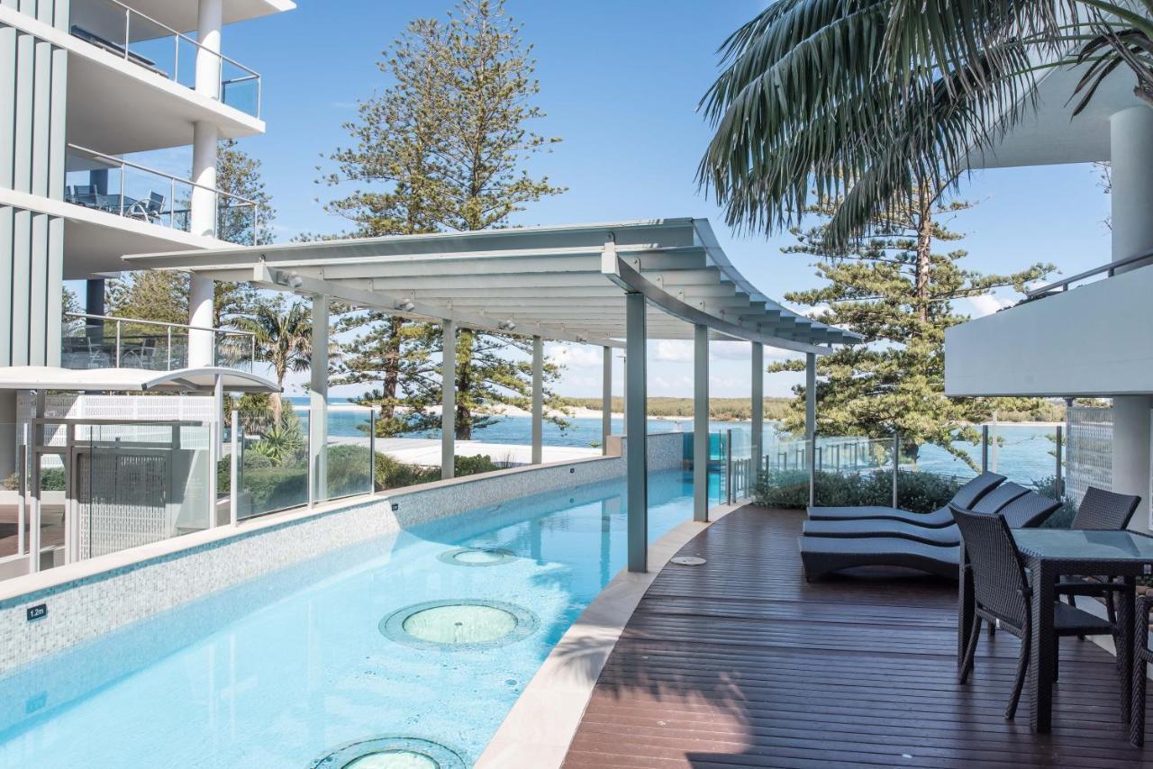 Rumba Beach Resort Caloundra Bagian luar foto The pool at the W Hotel