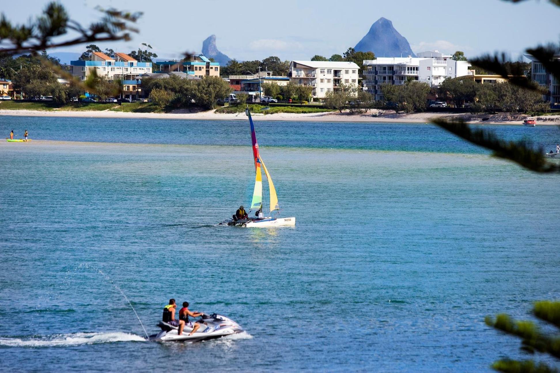 Rumba Beach Resort Caloundra Bagian luar foto Mooloolaba Bay