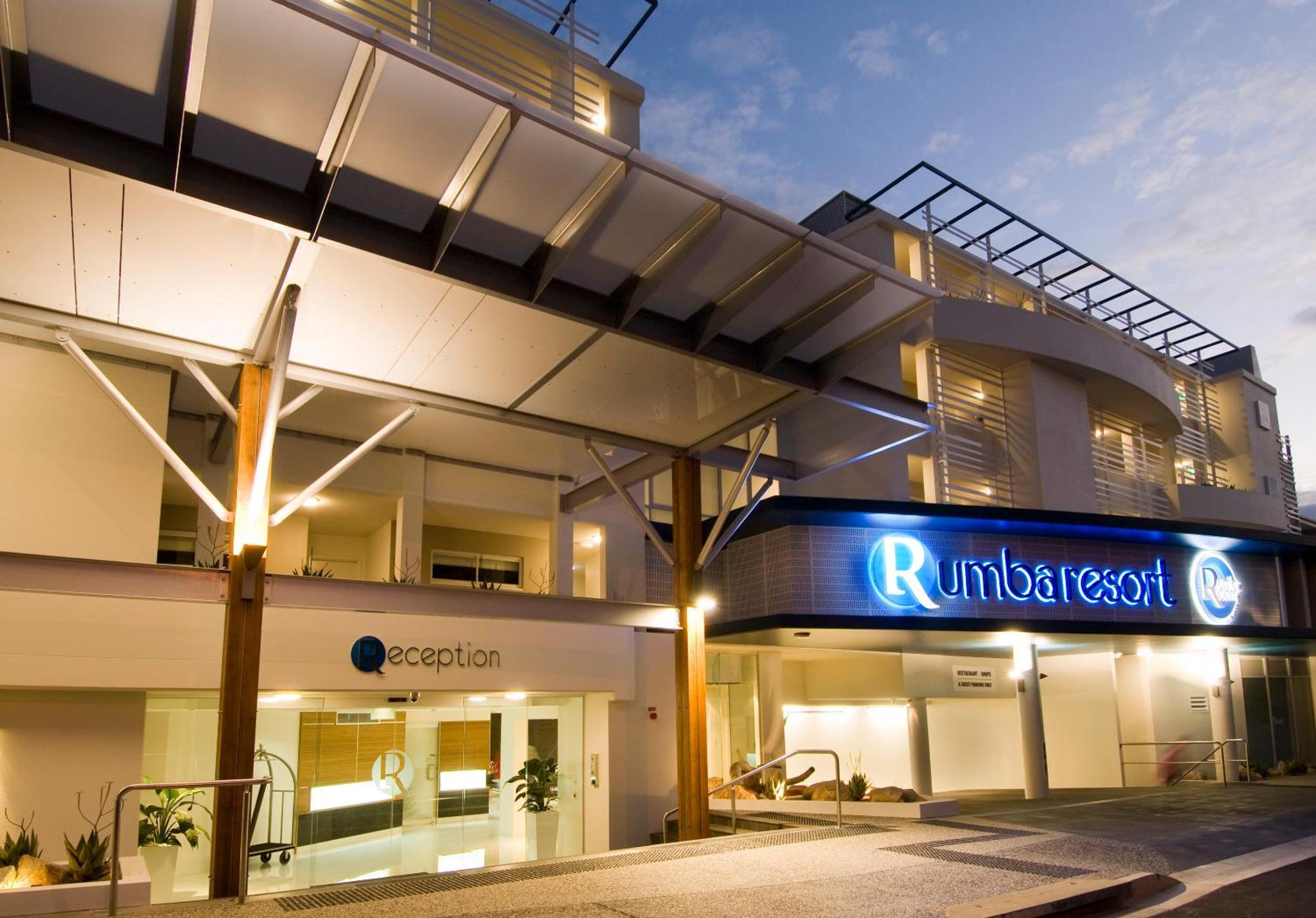 Rumba Beach Resort Caloundra Bagian luar foto The hotel's entrance