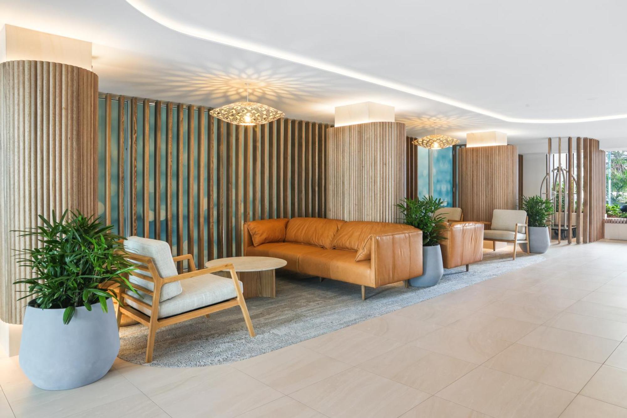 Rumba Beach Resort Caloundra Bagian luar foto The lobby of the hotel